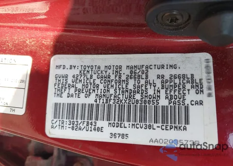 2002 Toyota Camry Le V6 z USA, uszkodzony, nr VIN 4T1BF32KX2U030055